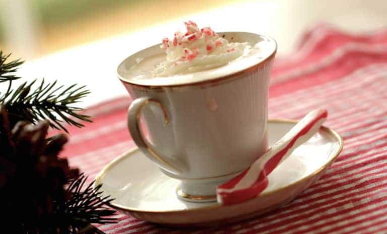 How to Make Peppermint Hot Chocolate