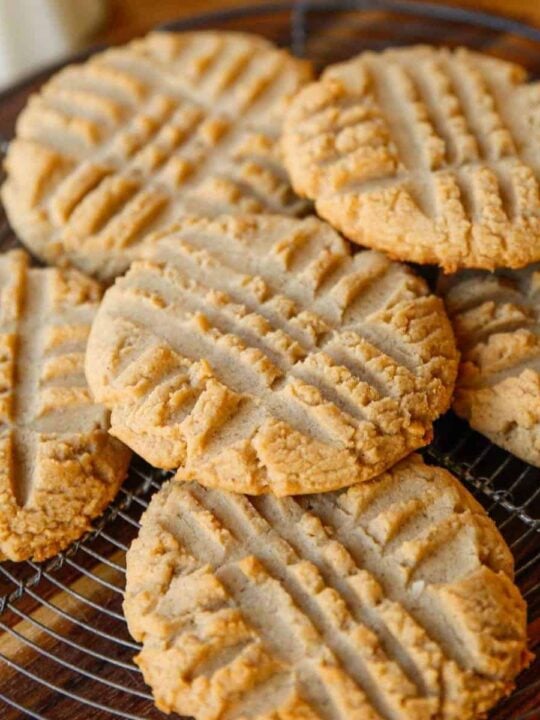 Holiday Shortbread Cookies, Beth Le Manach