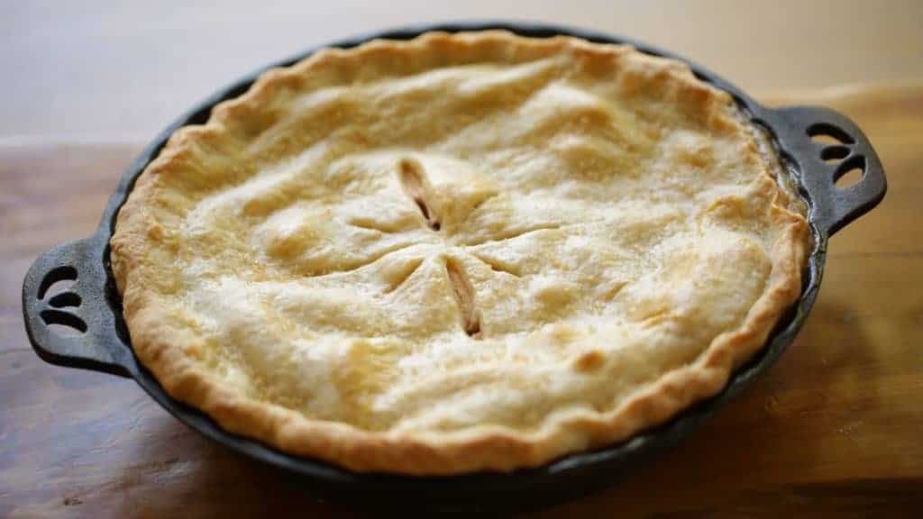 Overhead shot of a freshly baked apple pie