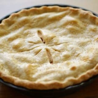 Overhead shot of a freshly baked apple pie