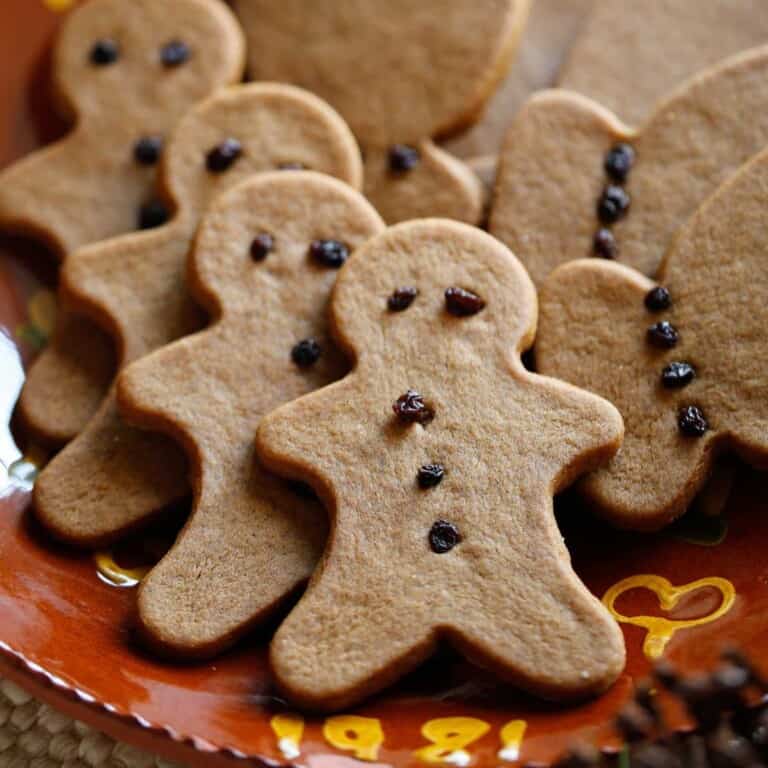 Soft Gingerbread Man Cookie Recipe