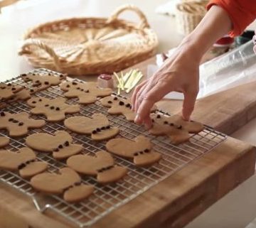 Placing Easy Gingerbread Cookie Recipe into plastic bags