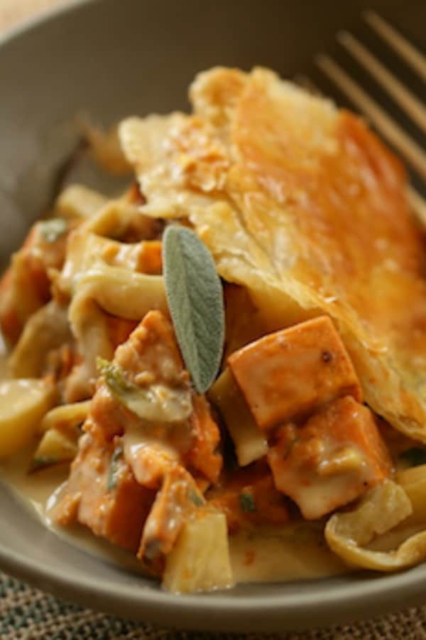 Vegetarian Pot Pie in a gray bowl