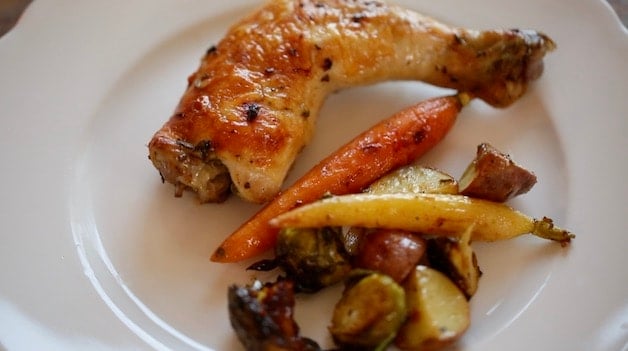 sheet pan chicken with potatoes and veggies