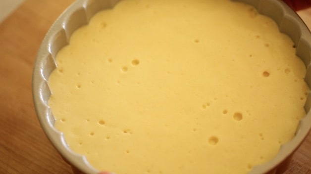 air bubbles in cake batter in a Charlotte mold
