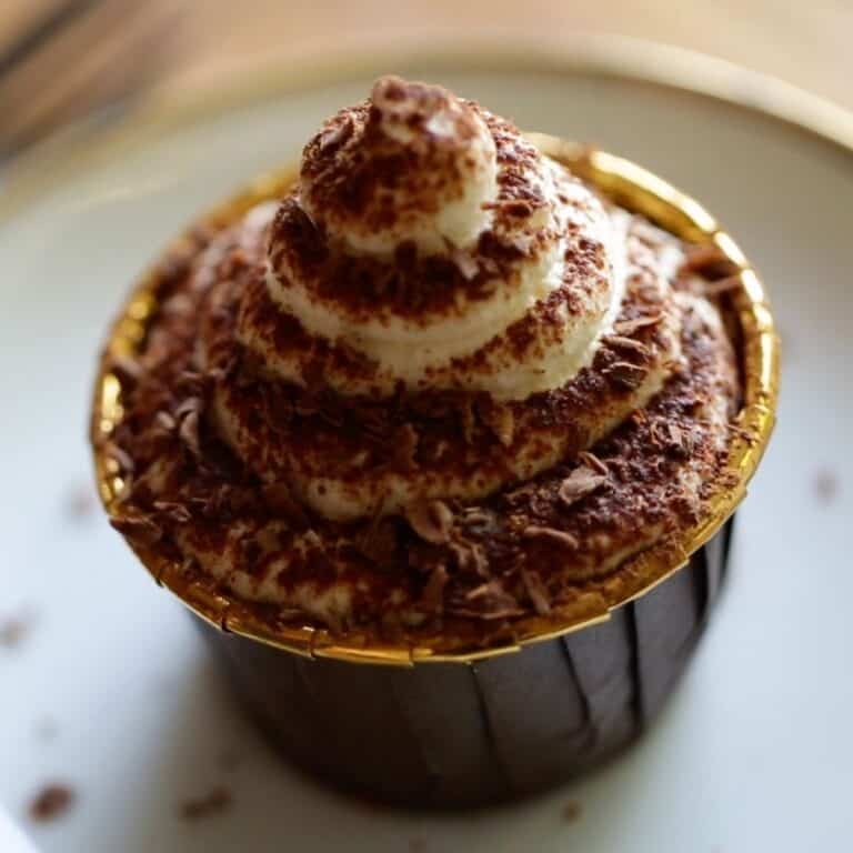The BEST Tiramisu Cupcake Recipe