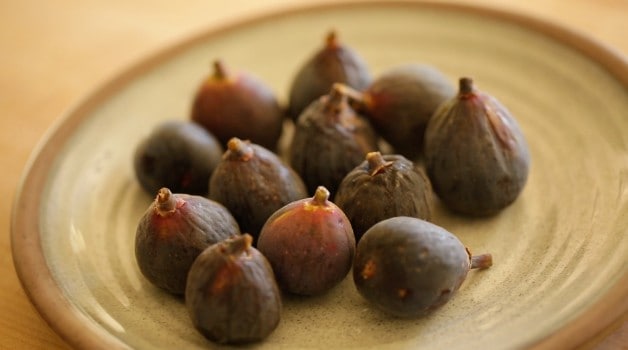 a plate of fresh figs 