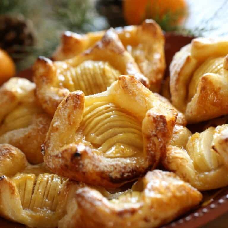French Apple Pastries with Puff Pastry