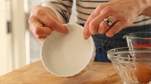 5" ceramic white quiche dish