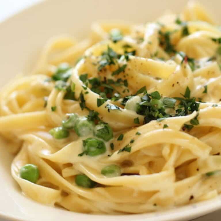 Easy Fettuccine Alfredo