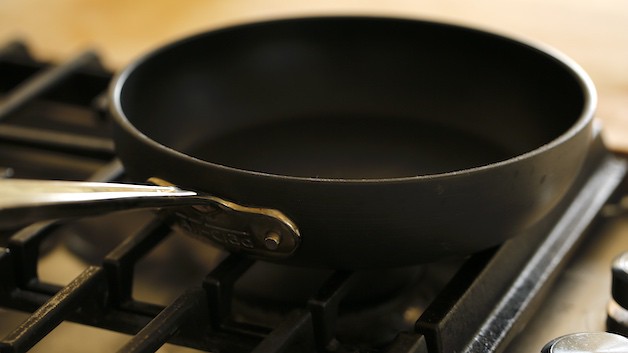 small non stick skillet