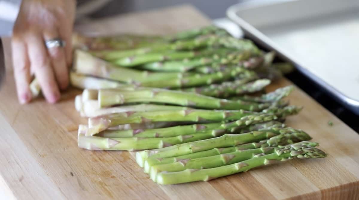 Cutting ends of Asparagus Spears