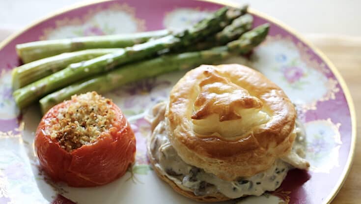 Easy Christmas Dinner Menu for 6 - Entertaining with Beth