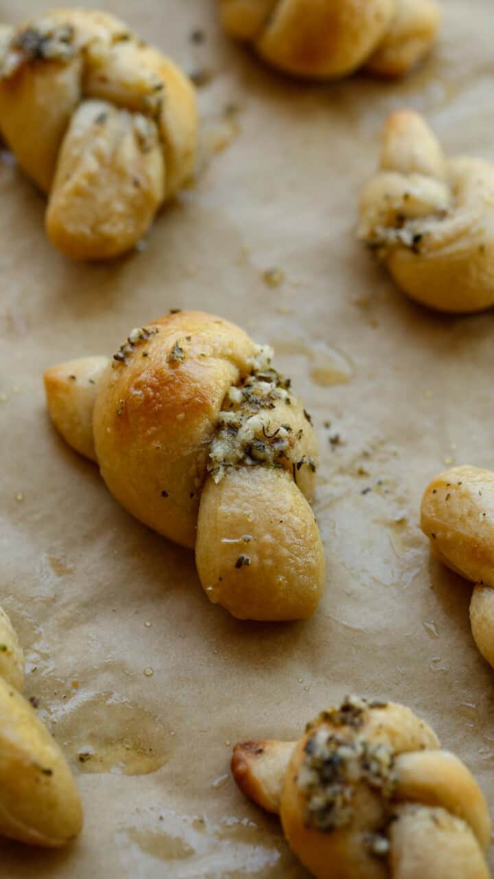 Garlic Knots with Pizza Dough Entertaining with Beth