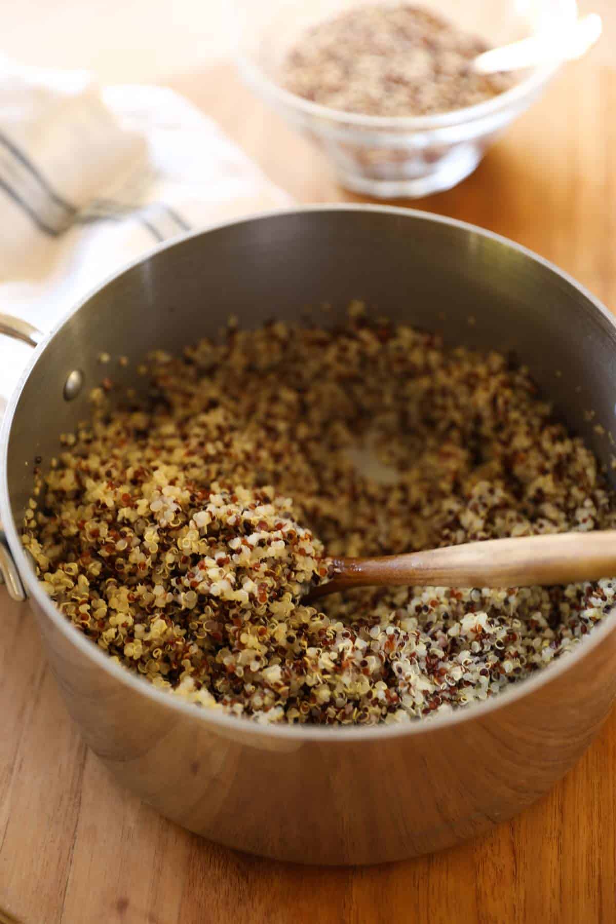 a pot of Quinoa cooked on a table