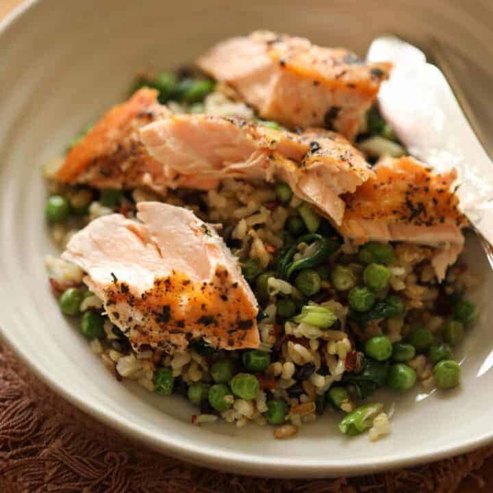 salmon bowl with rice