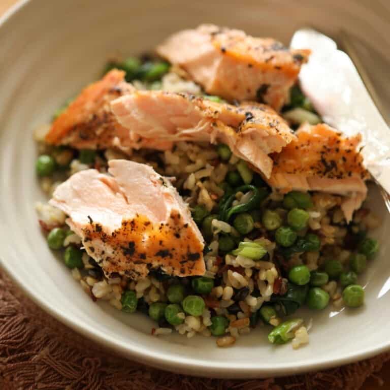 15-Minute Salmon Rice Bowl