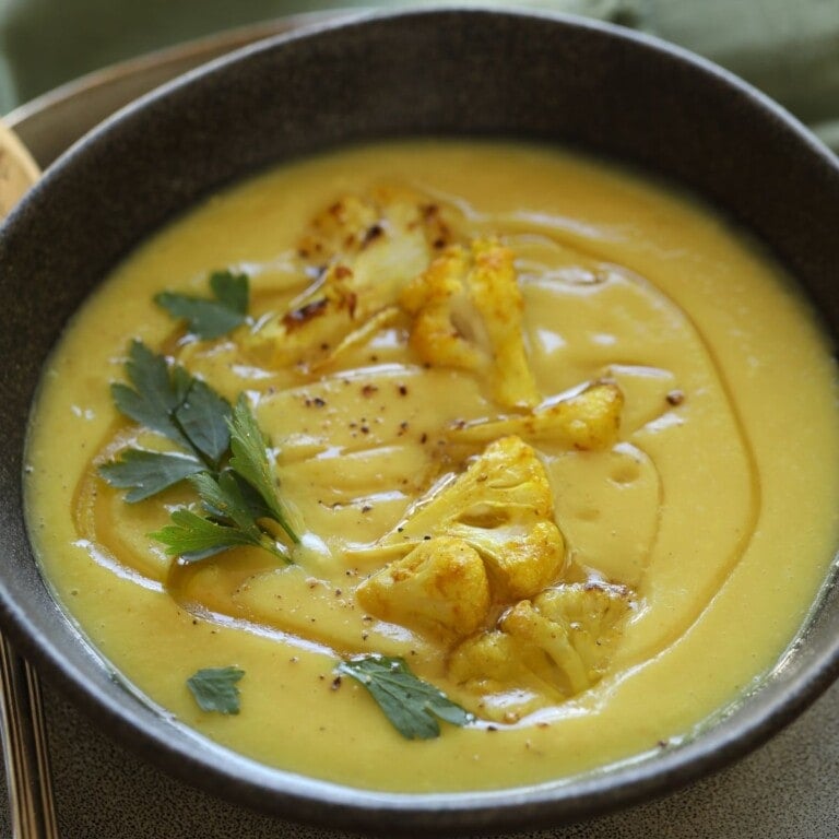 Roasted Cauliflower Soup